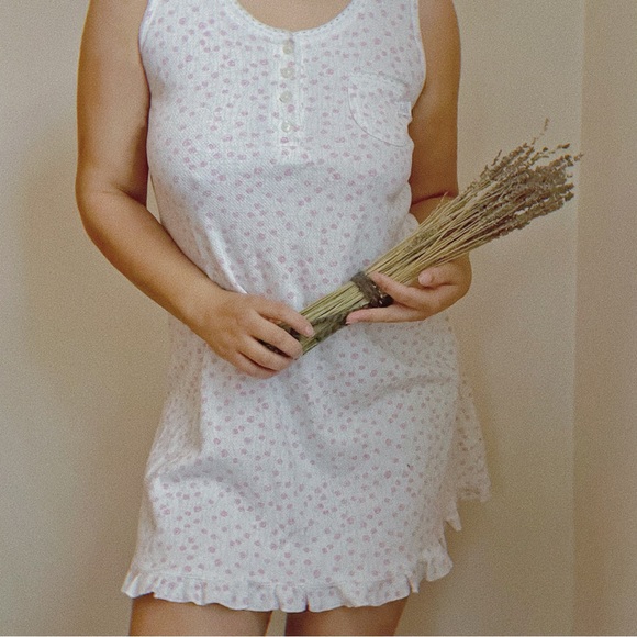 Vintage Night Gown 💌🧸 - Picture 1 of 5